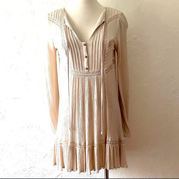 Free People Boho Peasant Cream Crochet Dress Size Small. - Picture 1 of 6